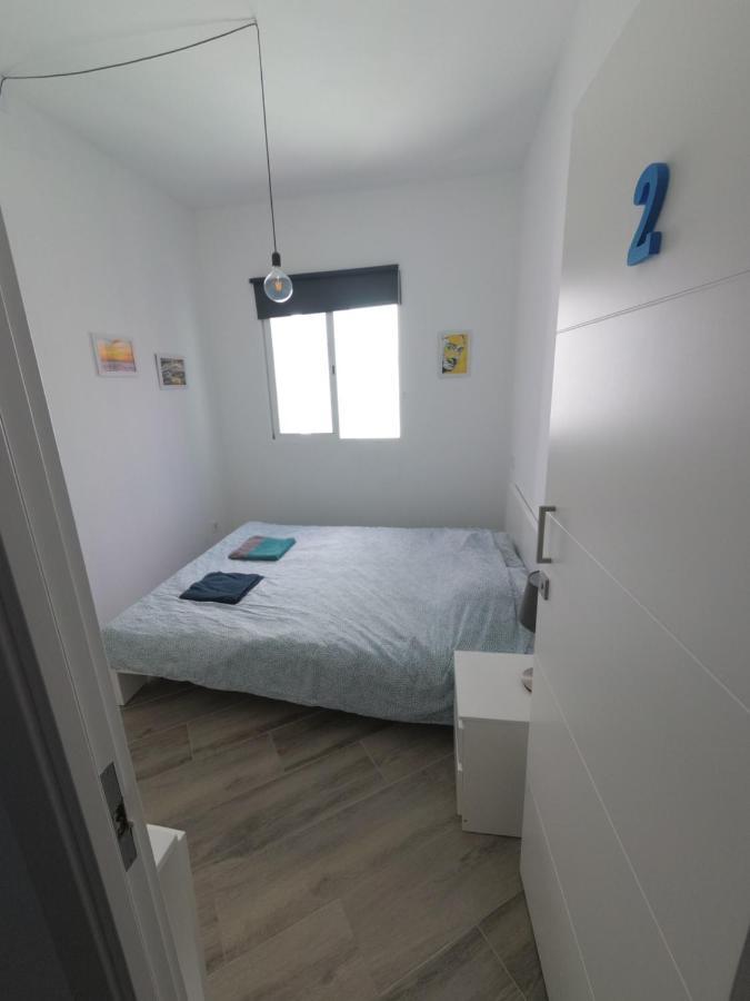 Room With Private Bathroom - Vivienda Vacacional Out Of Blue Санта-Круз-де-ла-Пальма Экстерьер фото