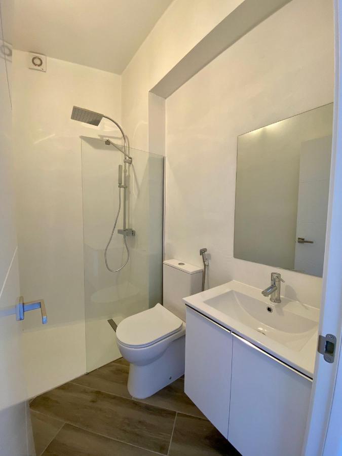 Room With Private Bathroom - Vivienda Vacacional Out Of Blue Санта-Круз-де-ла-Пальма Экстерьер фото