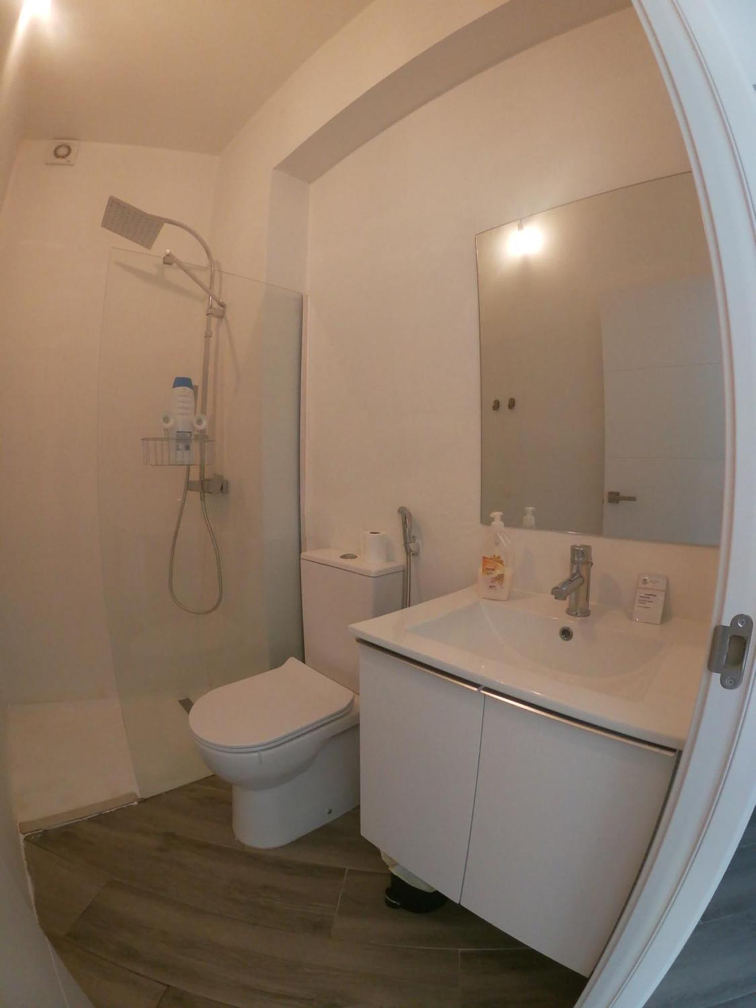Room With Private Bathroom - Vivienda Vacacional Out Of Blue Санта-Круз-де-ла-Пальма Экстерьер фото