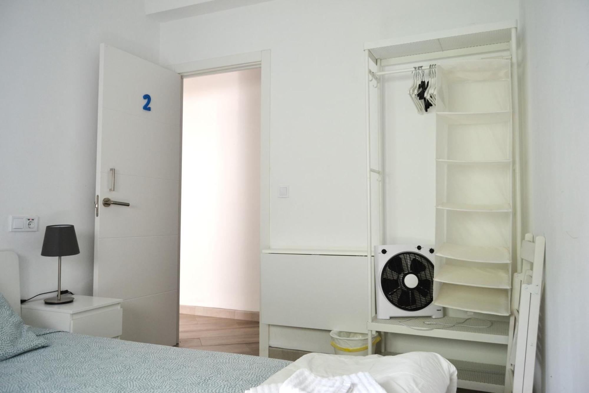 Room With Private Bathroom - Vivienda Vacacional Out Of Blue Санта-Круз-де-ла-Пальма Экстерьер фото